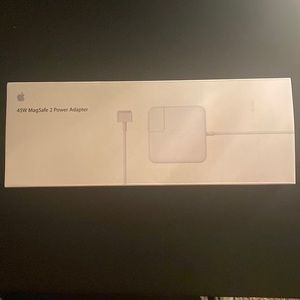 Apple MacBook 45W MagSafe 2 Power Adapter
